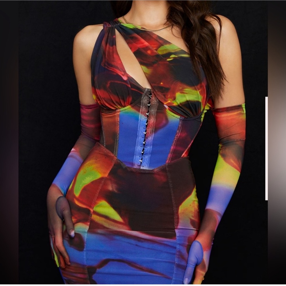 HOUSE OF CB DAHLIA DRESS 
l